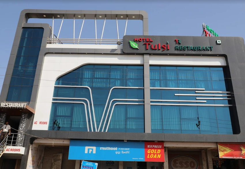 Hotel Tulsi & Restaurant